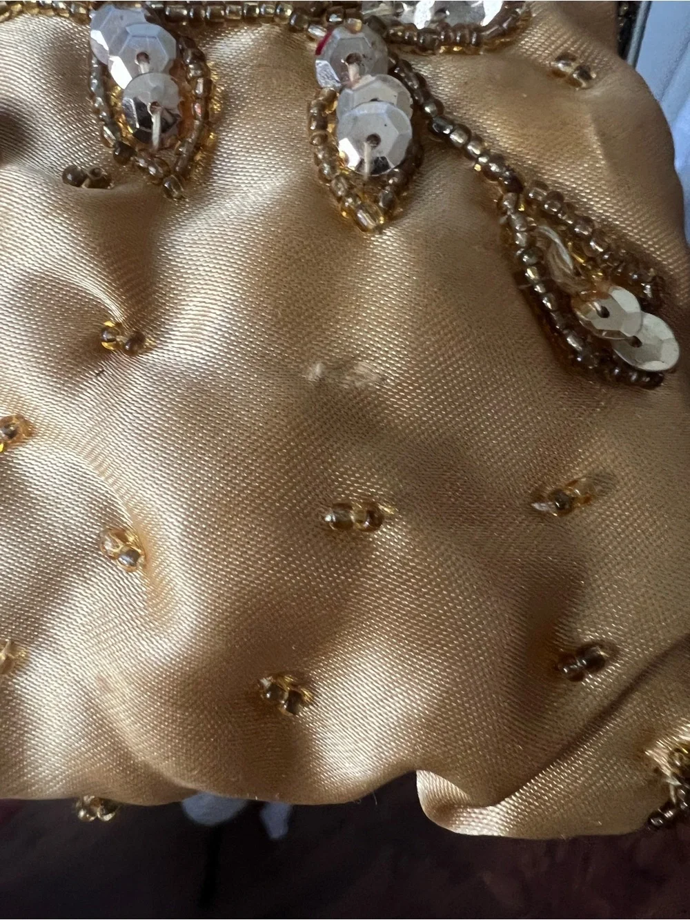 Bijoux Terner Gold Beaded Sequin Evening Clutch Kiss Lock Purse Chain Strap